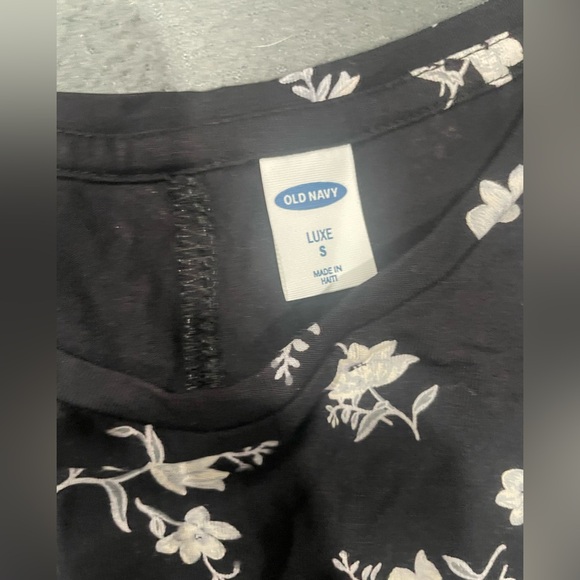 *BUNDLE* 2 Old Navy Women’s Luxe Sleeveless Top Size Small - Picture 6 of 6